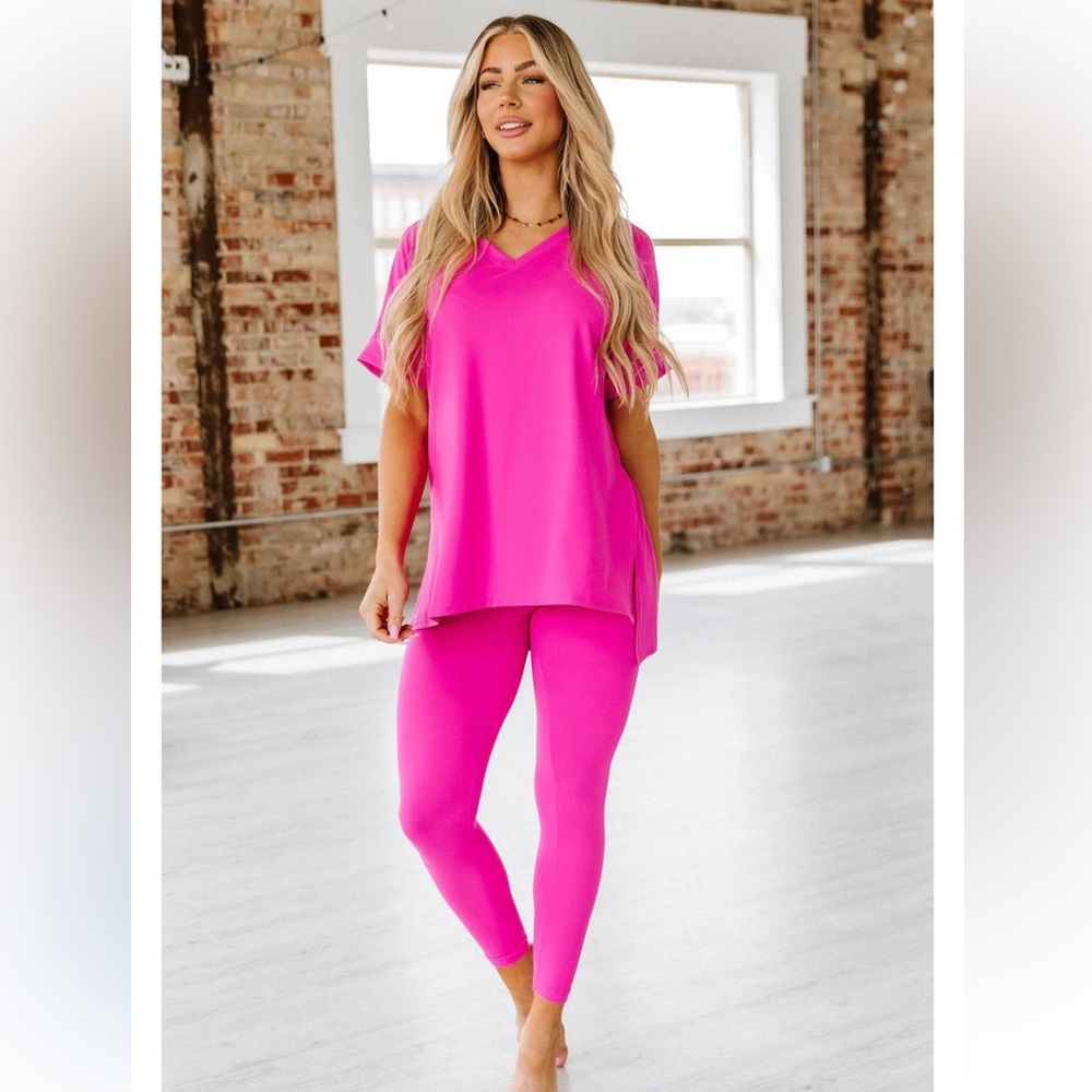 NWOT- Women's V-Neck Top & Legging Set - Hot Pink